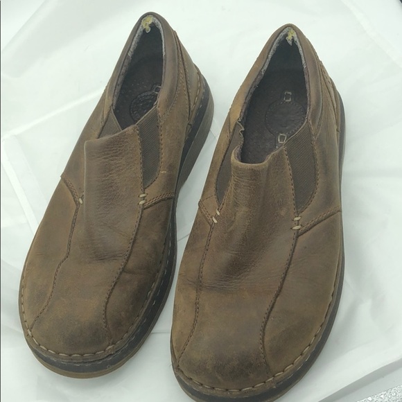 Dr. Martens Tevin Men’s Slip-On Shoes Brown - Picture 3 of 10